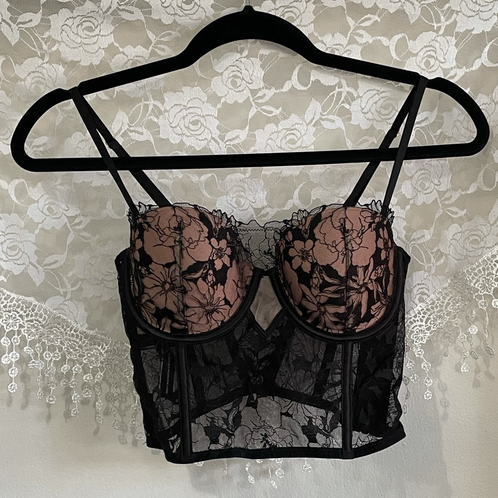 VS Lace Bustier